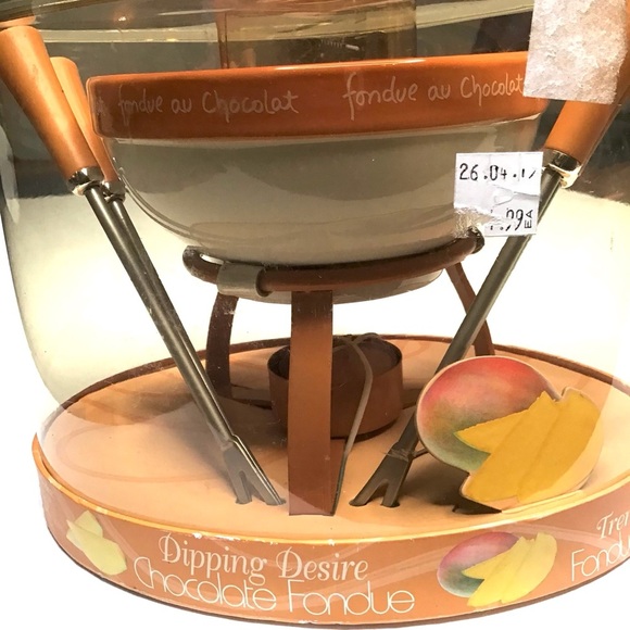 Small Dipping Desire Chocolate Fondue Set Tea Light Dip Cake Marshmallows Fruits - Picture 5 of 6